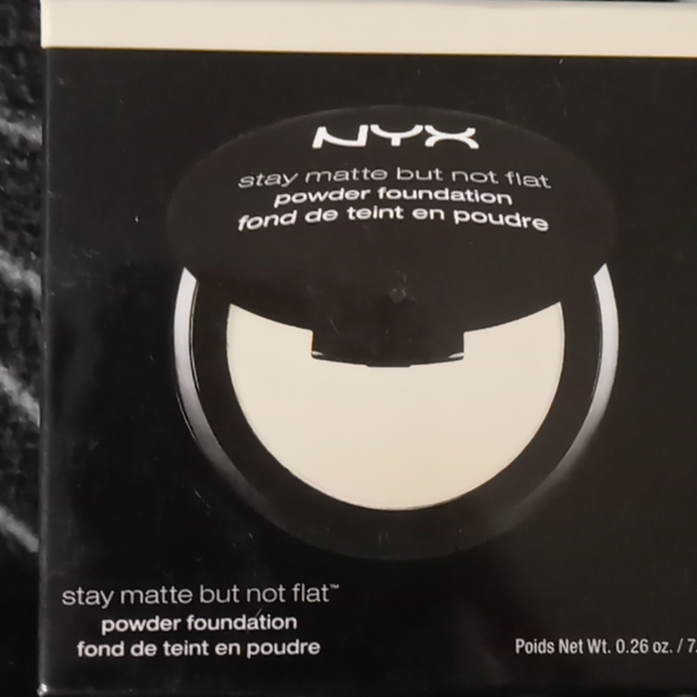 NYX Powder Foundation SMP11 Sienna